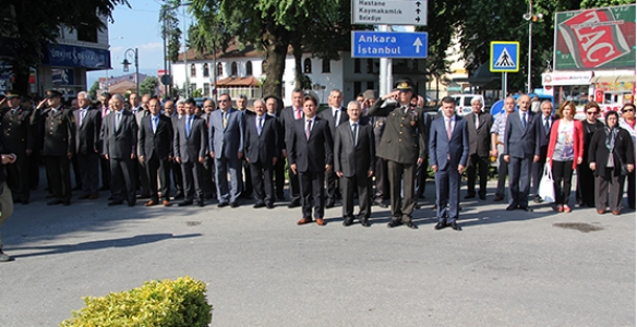 HENDEK’TE BURUK KUTLAMA