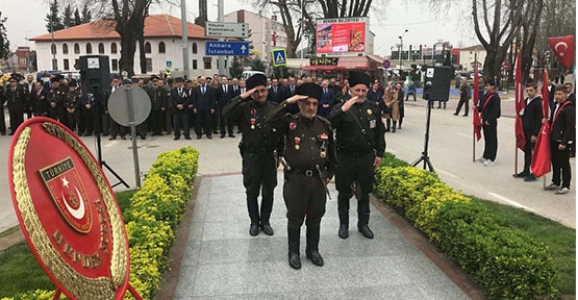 HENDEK’TE ÇANAKKALE ZAFERİ VE ŞEHİTLER ANILDI