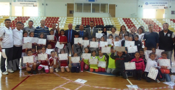 HENDEK’TE ÇOCUKLAR YARIŞTI