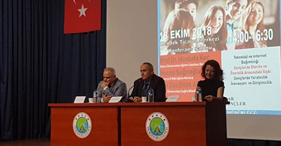 Değişen Dünyada Gençler ve Ruh Sağlığı Paneli