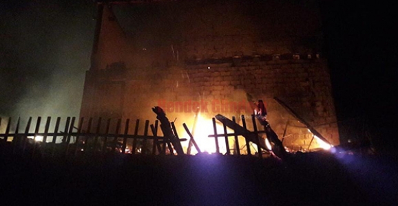 Hendek’te Ev Yangını