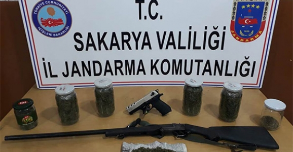 Hendek'te Jandarma'dan Operasyon