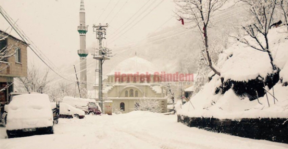 HENDEK’TE KAR YAĞIŞI DEVAM EDİYOR