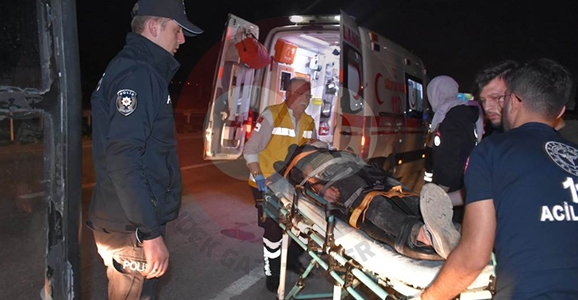 Hendek’te Kaza 2 Yaralı