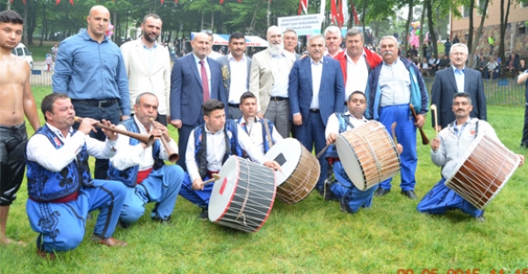 HENDEK'TE MUHTEŞEM ETKİNLİK