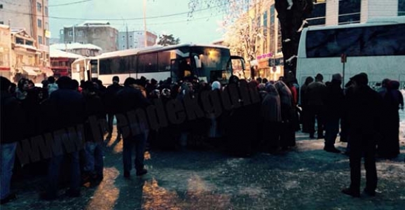 HENDEKTEN İKİNCİ UMRE KAFİLESİ DUALARLA UĞURLANDI