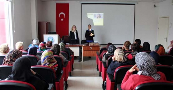 Her Adımda Sağlıkla Nefese Kadın ve Koah Semineri