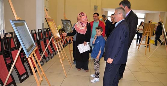 HESMEK YILSONU EBRU SANATI SERGİSİ AÇILDI