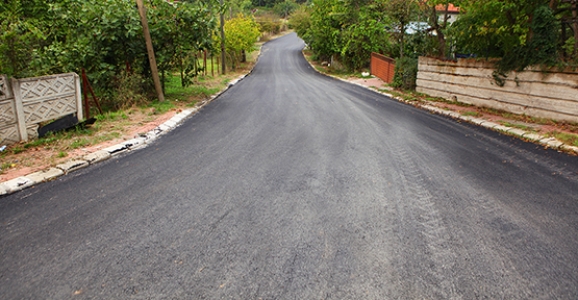 HÜSEYİNŞEYH’TE SICAK ASFALT SEVİNCİ