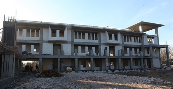 İHL İNŞAATI YÜKSELİYOR