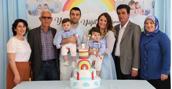 İKİZ KARDEŞLER YAMAN VE YİĞİT’E MUHTEŞEM DOĞUM GÜNÜ