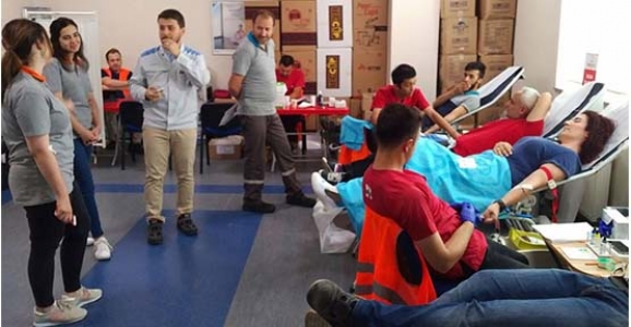 İŞÇİLERDEN ÖRNEK DAVRANIŞ