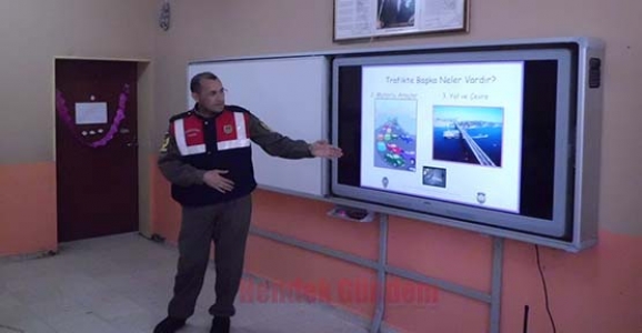 JANDARMA'DAN TRAFİK EĞİTİMİ