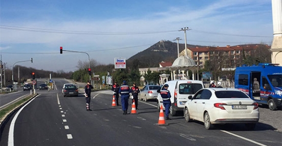 Jandarmanın Helikopter Destekli Trafik Denetimleri Devam Ediyor