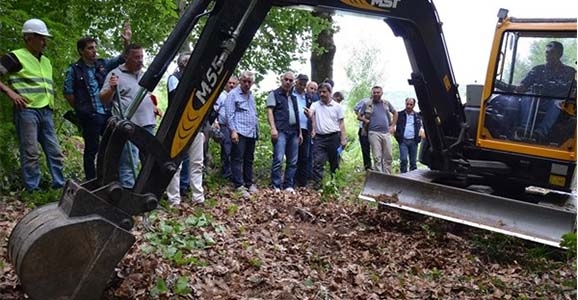 Kahraman Temür, Hendek'te İncelemelerde Bulundu