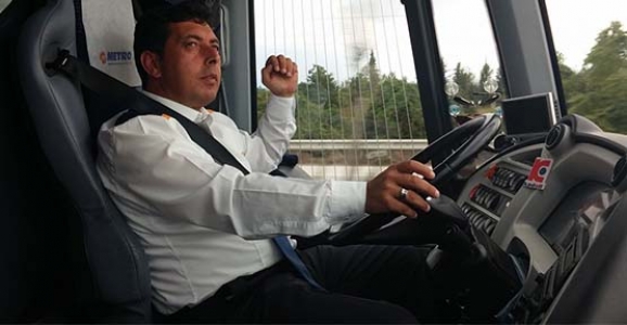 KALP KRİZİ GEÇİREN OTOBÜS ŞOFÖRÜ HAYATINI KAYBETTİ