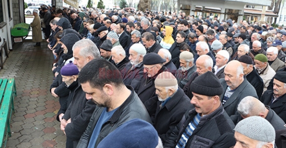 KAMÇI DUA’LARLA UĞURLANDI