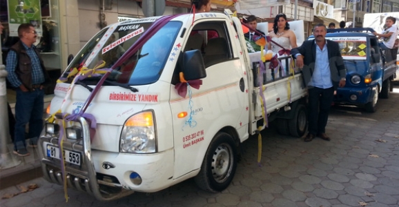 KAMYONET’TEN GELİN ARABASI