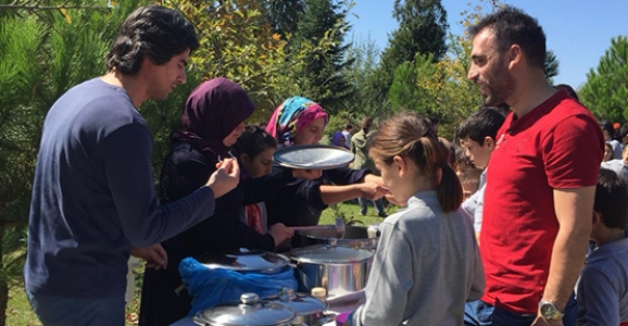 Karadere İlk-Ortaokulunda Aşure Programı