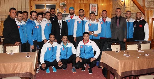 KARATE MİLLİ TAKIMI AKYAZI DA