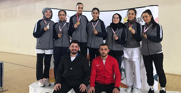 Karatecilerimiz Uşak’ta Fırtına Gibi Esti