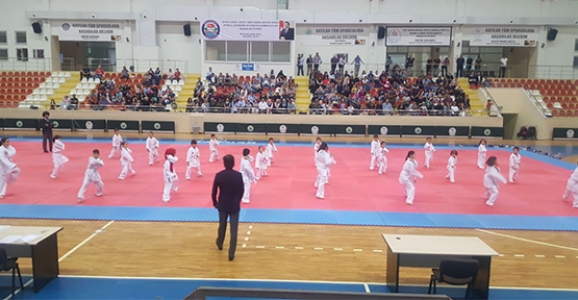 KARATE’DE KUŞAK TERFİ SINAVI