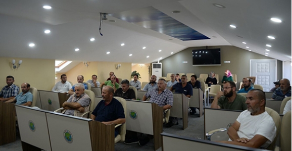 KASAPLARLA TOPLANTI YAPILDI