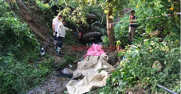 KATLİAM GİBİ KAZA 7 ÖLÜ 9 YARALI