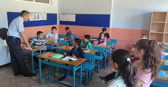 Kaymakam Eğitim gören Çocuklar Ziyaret etti