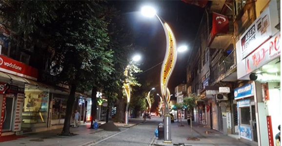 Kemalpaşa Caddesi Işıl Işıl