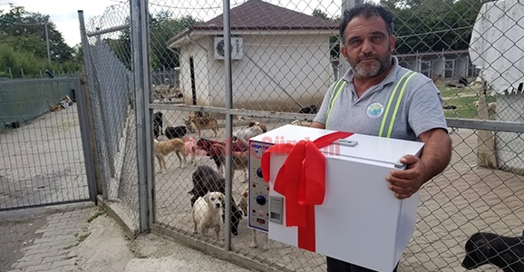 Kihayko’dan Hendek Barınağına Sterilizatör Cihazı