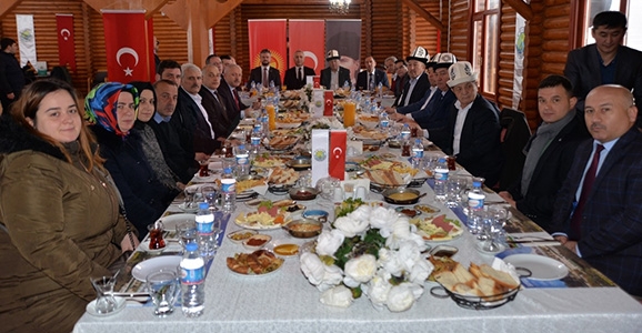 Kırgızistan Heyetinden Hendek Ziyareti