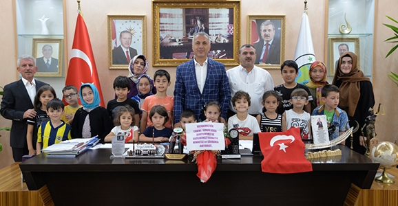 Koca Yürekli Miniklerden Örnek Davranış