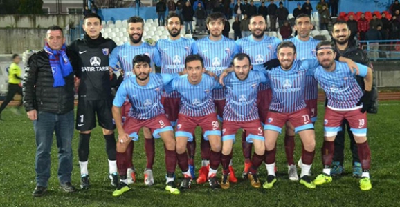 Kocatöngelspor Liderliğini Koruyor