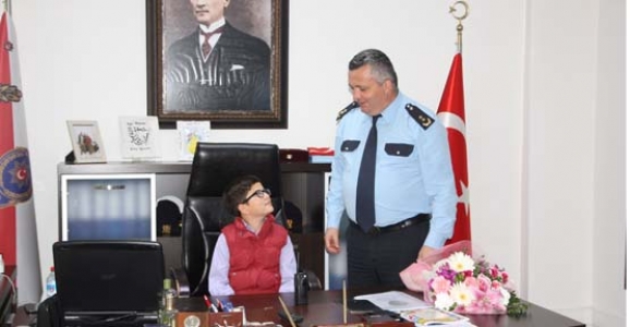 KÜÇÜK EMNİYET MÜDÜRÜNDEN BÜTÜN EKİPLERE ANONS