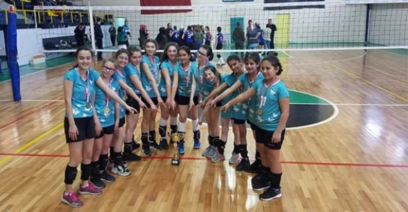 Küçük Sultanlarda Şampiyon Şehit Mahmutbey