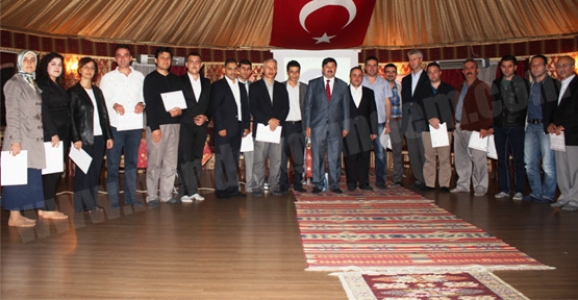 KURSİYERLERE SERTİFİKALARI VERİLDİ