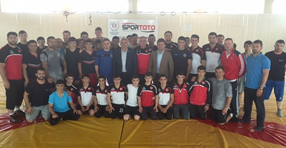 MADALYAYA HEPİNİZ AYNI UZAKLIKTASINIZ