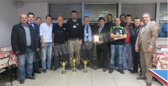 MASA TENİSİ TURNUVASINDA KUPALAR SAHİPLERİNİ BULDU 