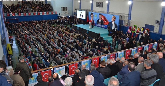 Mercan’dan Gövde Gösterisi