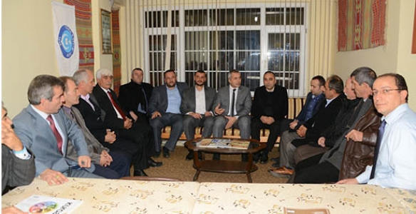 MHP İLÇE TEŞKİLATI HENDEK TÜRK-EĞİTİM SENDİKASINI ZİYARET ETTİ.