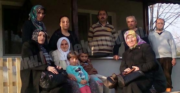 MHP KADIN KOLLARI EV EV GEZİYOR