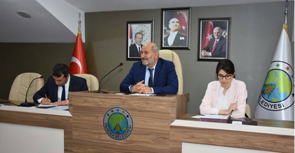 Meclis Üyesinden Çay 50 Kuruş Olsun Önerisi