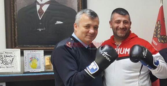 MUAY THAİ KULÜBÜNDEN EMNİYET MÜDÜRÜ BAŞ’A ZİYARET