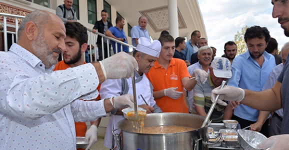 Muharrem Ayı bolluk, bereket ve paylaşmaktır