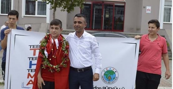 MÜKREMİN AKTAŞ , SON ANDA ELENDİ