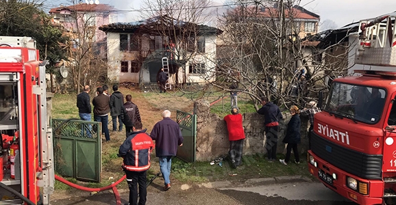 O Bina Tamamen Yandı