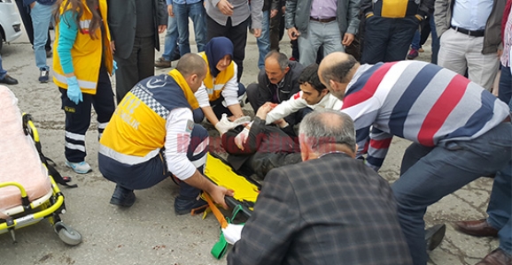 ÖĞRENCİ SERVİSİNİN ÇARPTIĞI YAYA YARALANDI