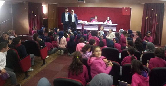 Öğrenci ve Yazar Buluşması