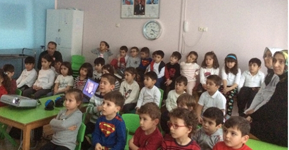 ÖĞRENCİLER GÖSTERİMLE UZAYI VE GEZEGENLERİ GÖRDÜ